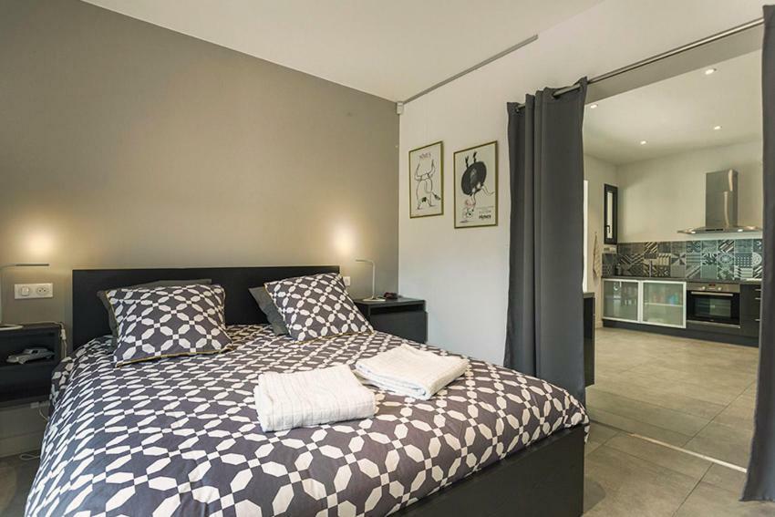 Les Aromatiques - Terrasse & Parking Prive A Villeneuve Les Avignon - Proche Golf Academy Eksteriør billede